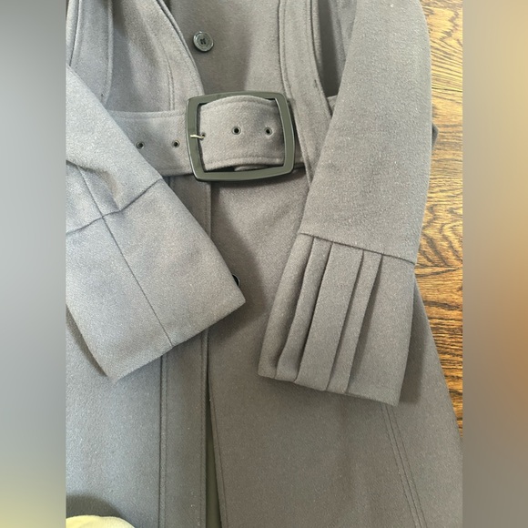 Zara coat with belt , 100% wool - Picture 4 of 8